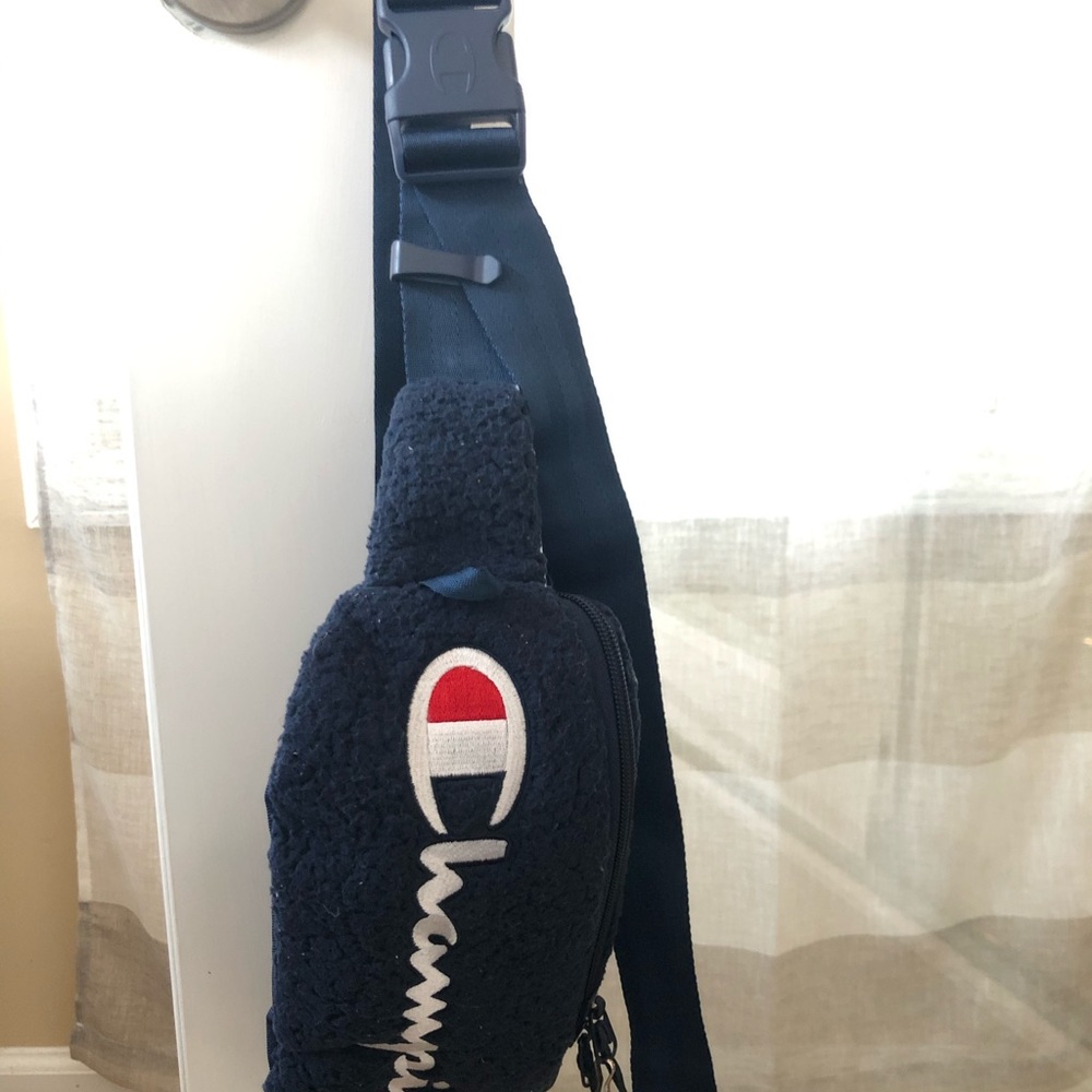 champion fuzzy pile fleece bumbag fannypack unisex